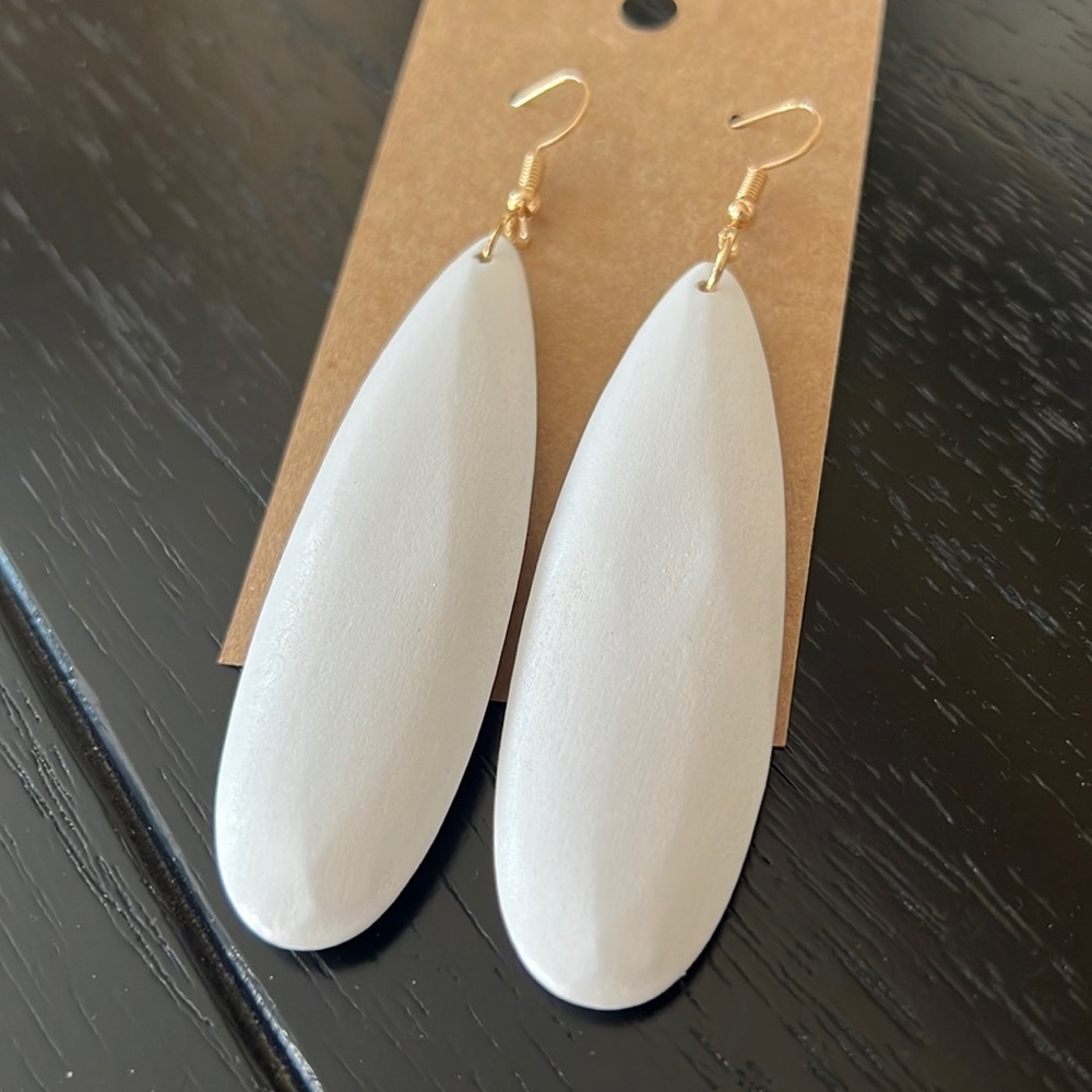 White Boho style wood earrings-NWT
